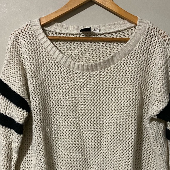 UO-BDG Ruby Striped Sweater size M - Picture 4 of 7